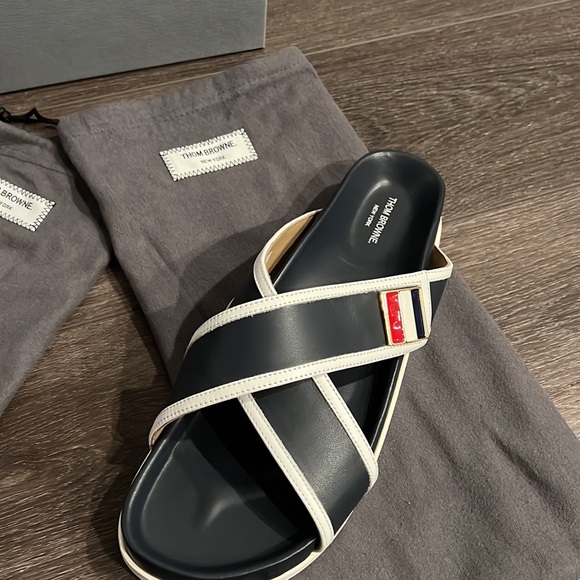 Thom Browne cross cross sandals w/RWB enamel buckle in vitello calf. Leather. - Picture 2 of 6